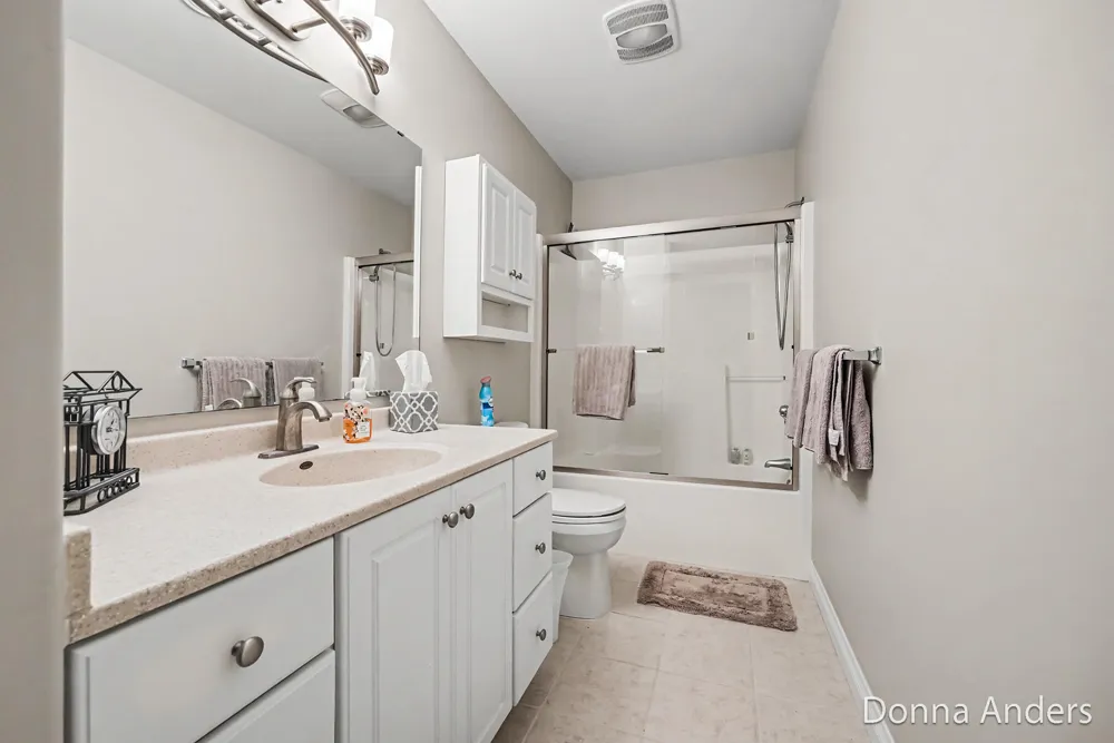 2015 Bryceway Court NE Grand Rapids, MI 49505