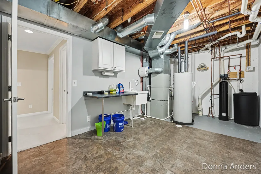 2015 Bryceway Court NE Grand Rapids, MI 49505