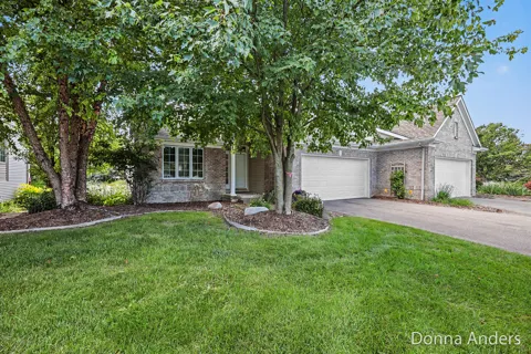 2015 Bryceway Court NE