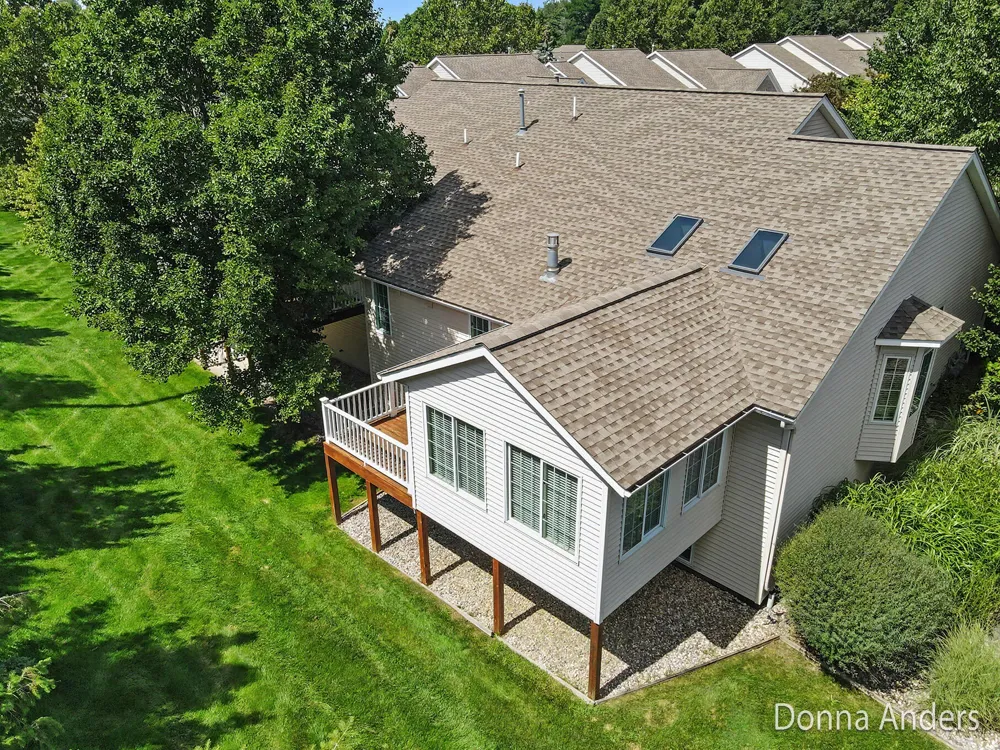 2015 Bryceway Court NE Grand Rapids, MI 49505