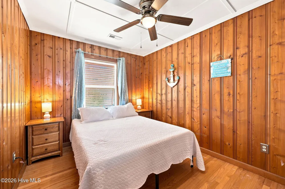 616 Shore Drive Surf City, NC 28445