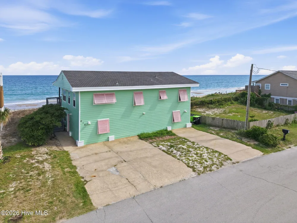 616 Shore Drive Surf City, NC 28445