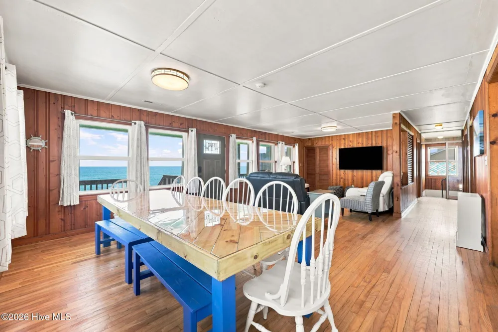 616 Shore Drive Surf City, NC 28445