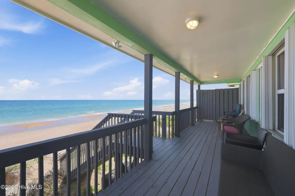 616 Shore Drive Surf City, NC 28445