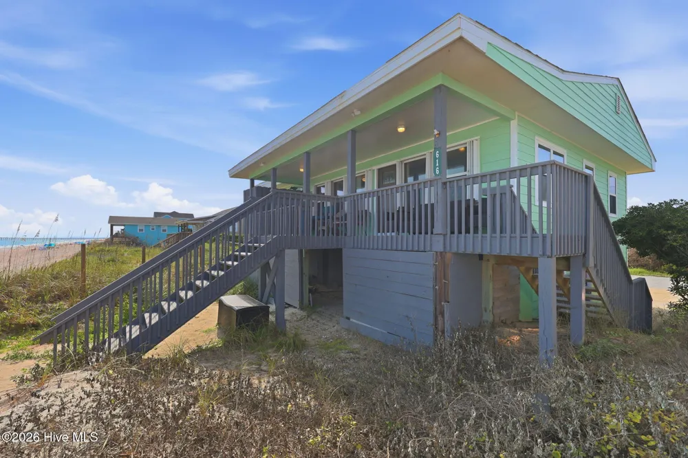 616 Shore Drive Surf City, NC 28445