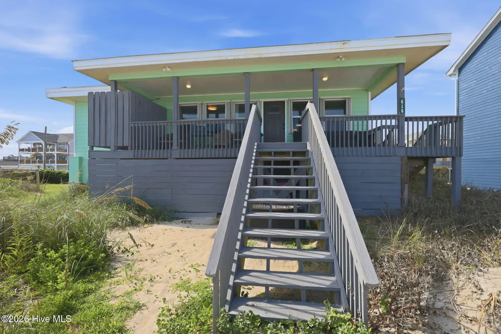 616 Shore Drive Surf City, NC 28445