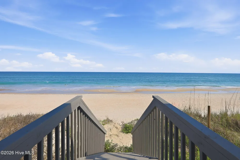 616 Shore Drive Surf City, NC 28445