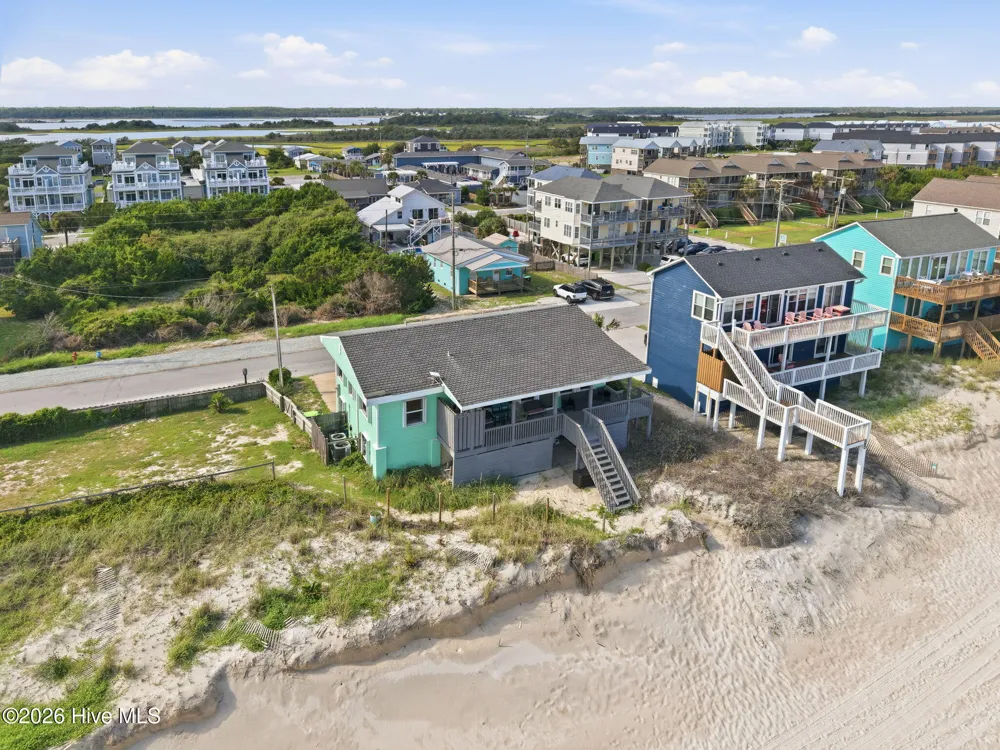 616 Shore Drive Surf City, NC 28445