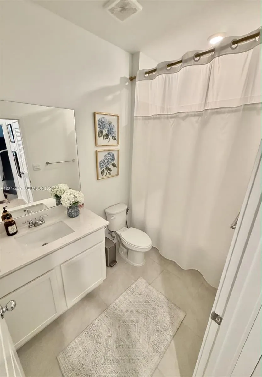 856 SW 11th Way Florida City, FL 33034