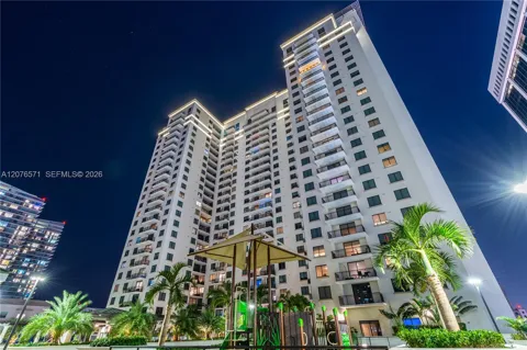 999 SW 1st Ave #1114