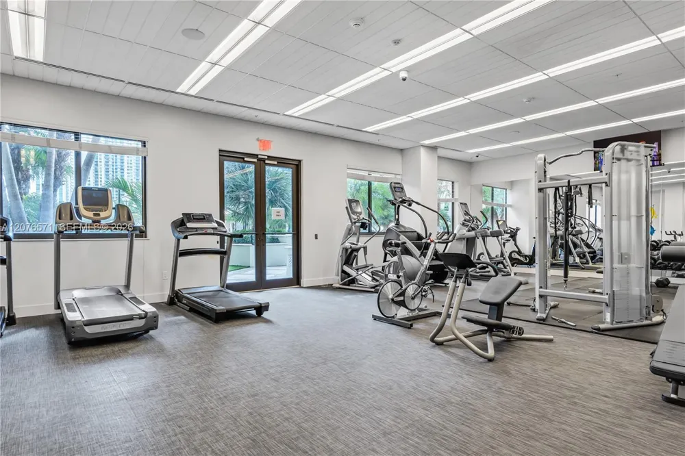 999 SW 1st Ave #1114 Miami, FL 33130