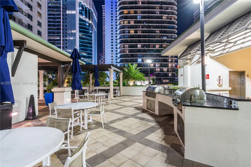 999 SW 1st Ave #1114 Miami, FL 33130