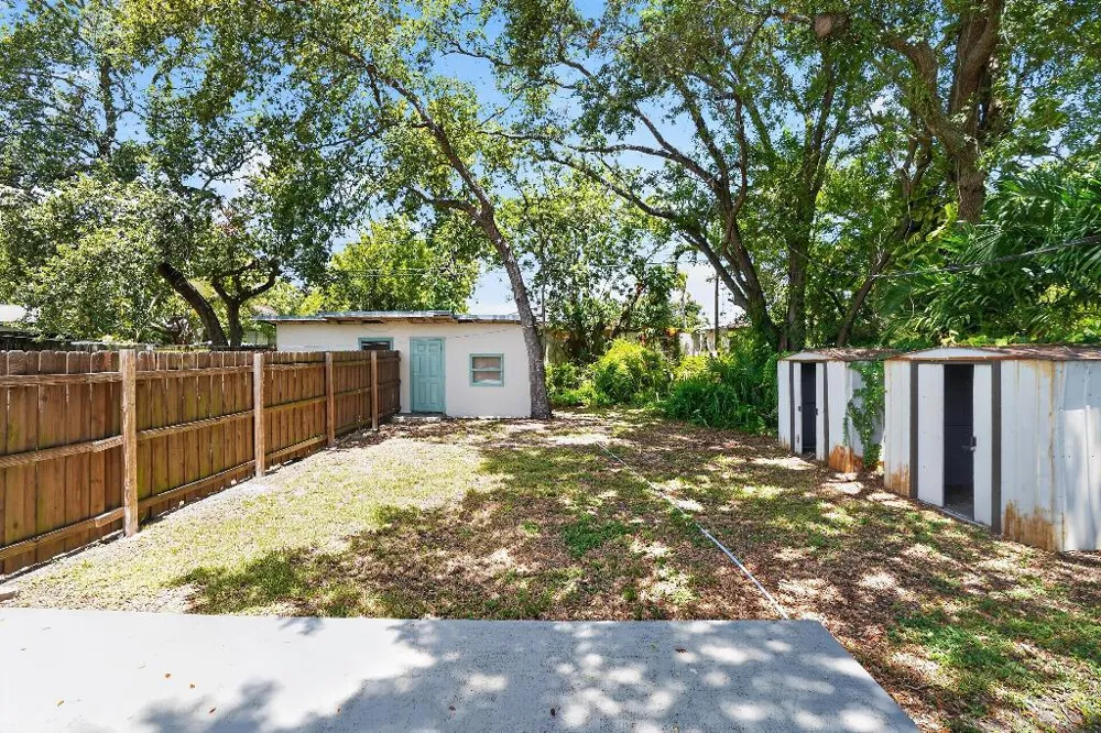 208 SW 2ND PLACE #1-2 Dania Beach, FL 33004