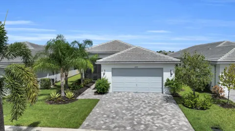 12579 SW Pink Playa Parkway
