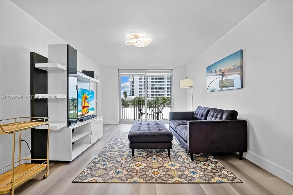 9273 Collins Ave #309 Surfside, FL 33154