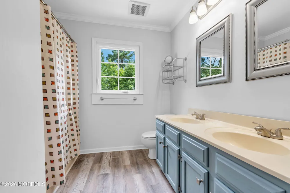 632 Meadow Run Brick, NJ 08724