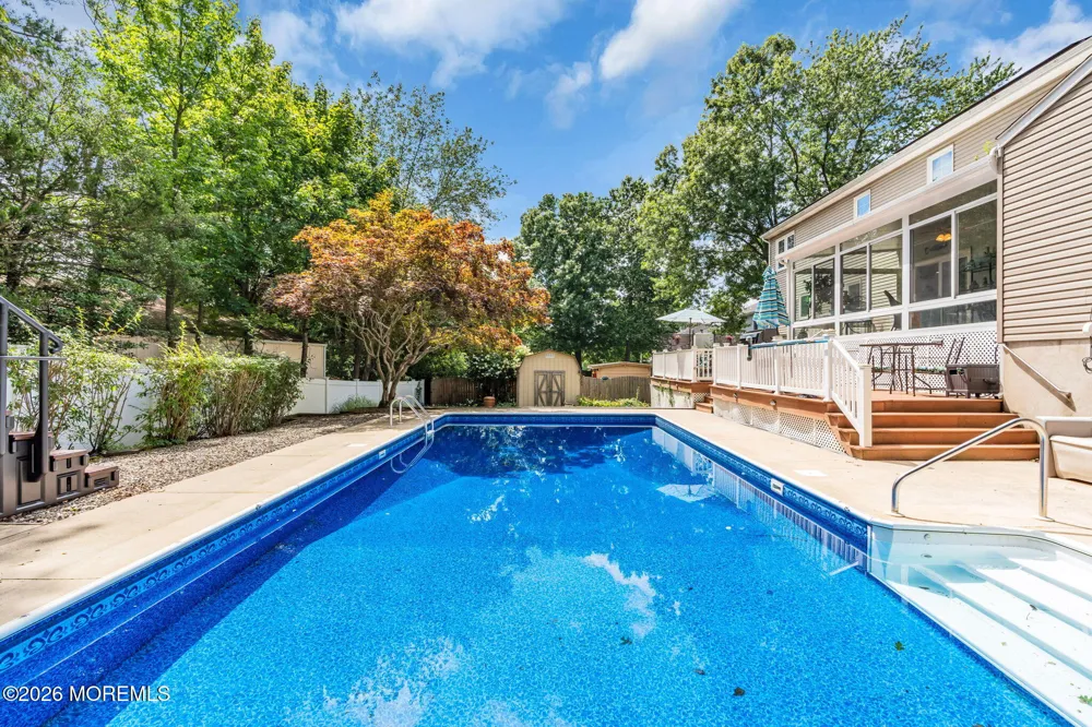 632 Meadow Run Brick, NJ 08724