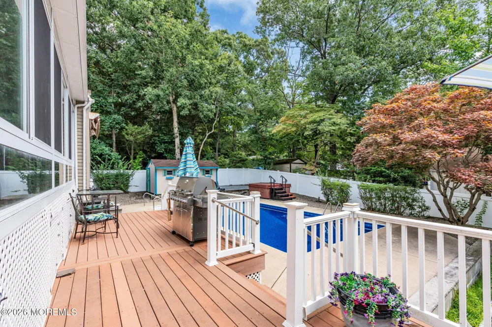 632 Meadow Run Brick, NJ 08724