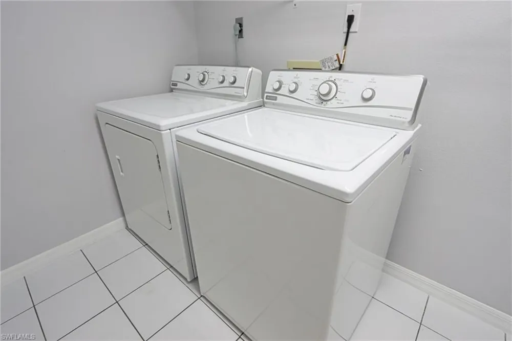 5510 SW 4th Place #301 Cape Coral, FL 33914