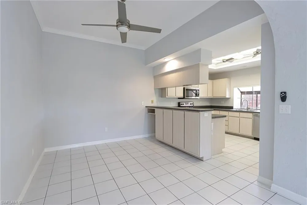 5510 SW 4th Place #301 Cape Coral, FL 33914