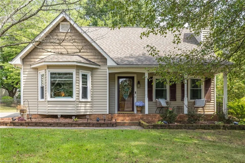 1705 Calvary View Lane Clemmons, NC 27012