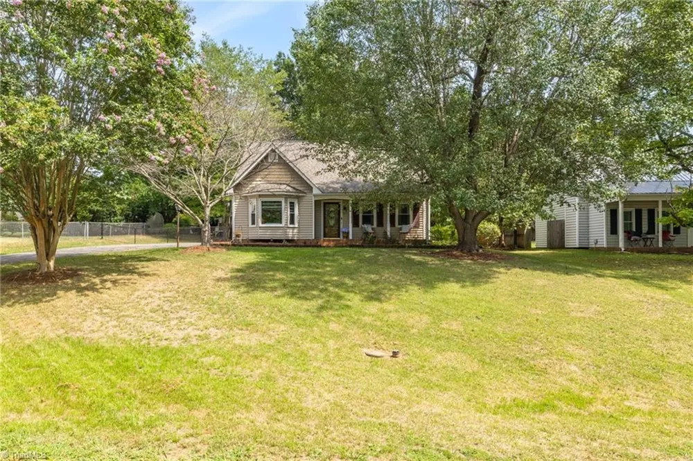 1705 Calvary View Lane Clemmons, NC 27012
