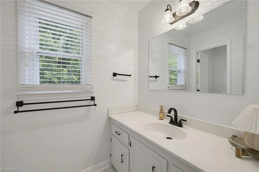 1705 Calvary View Lane Clemmons, NC 27012