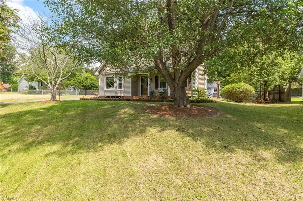 1705 Calvary View Lane Clemmons, NC 27012