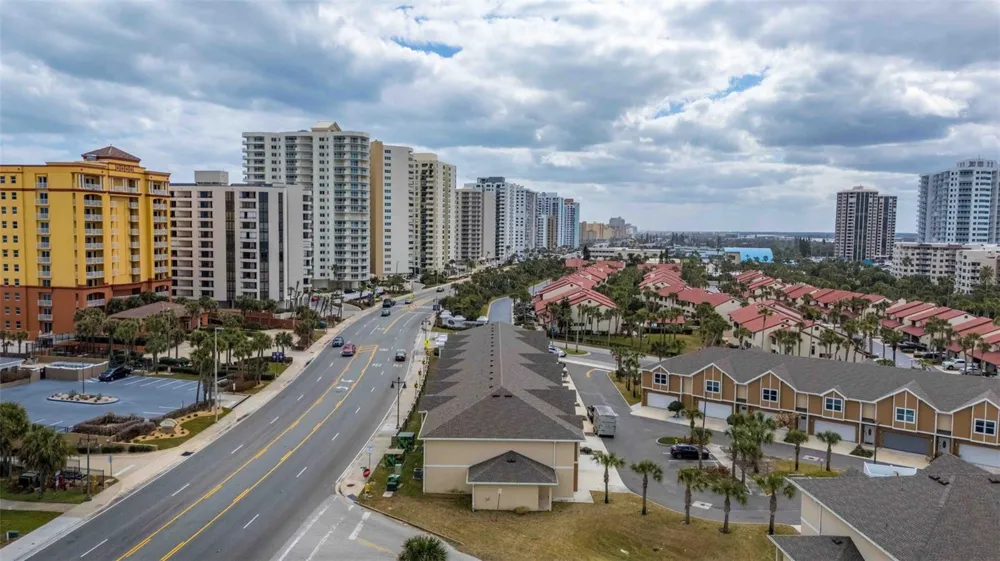 108 OCEANS CIRCLE Daytona Beach, FL 32118