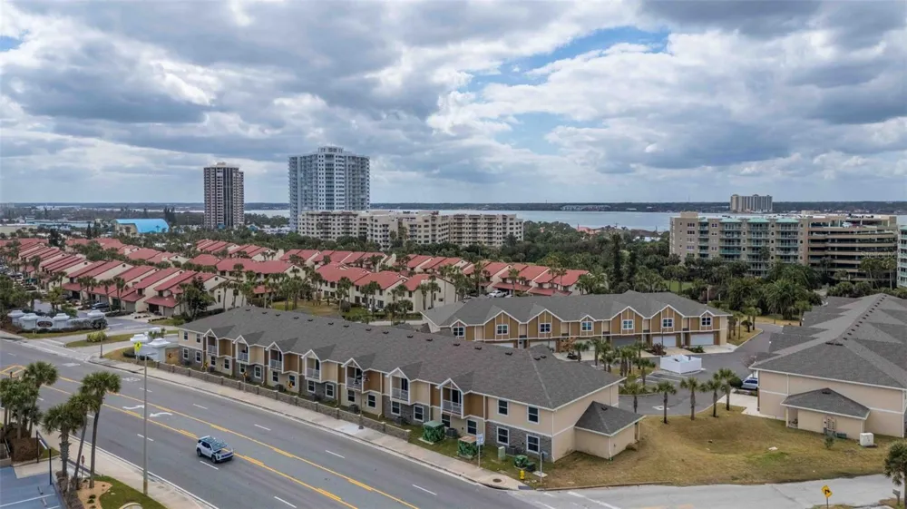108 OCEANS CIRCLE Daytona Beach, FL 32118