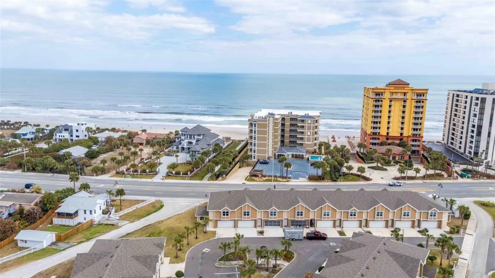 108 OCEANS CIRCLE Daytona Beach, FL 32118