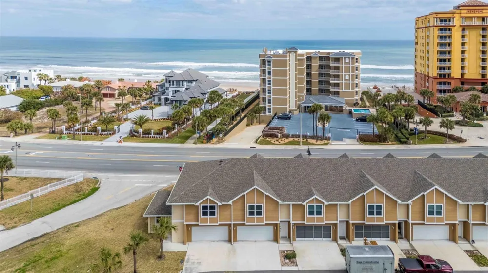 108 OCEANS CIRCLE Daytona Beach, FL 32118