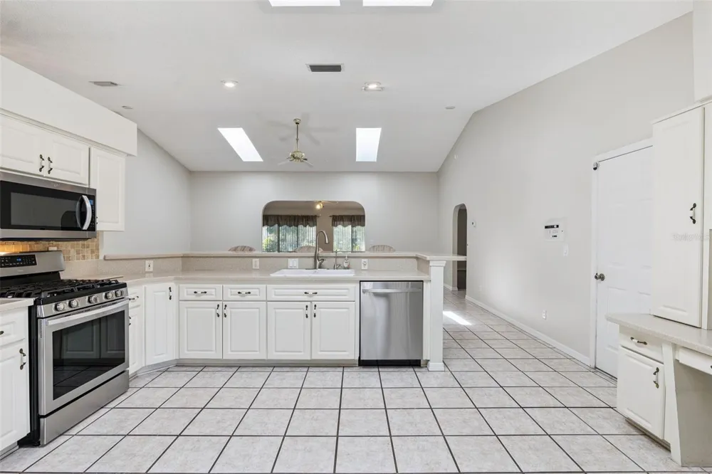 26744 RACQUET CIRCLE Leesburg, FL 34748