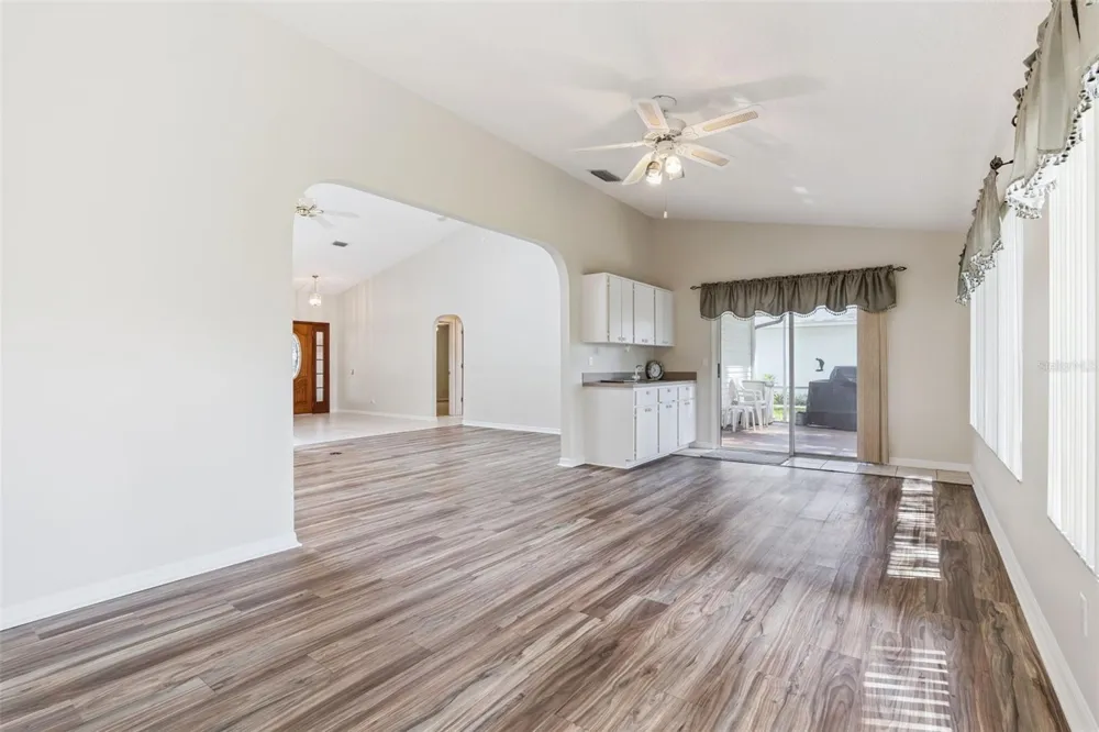 26744 RACQUET CIRCLE Leesburg, FL 34748
