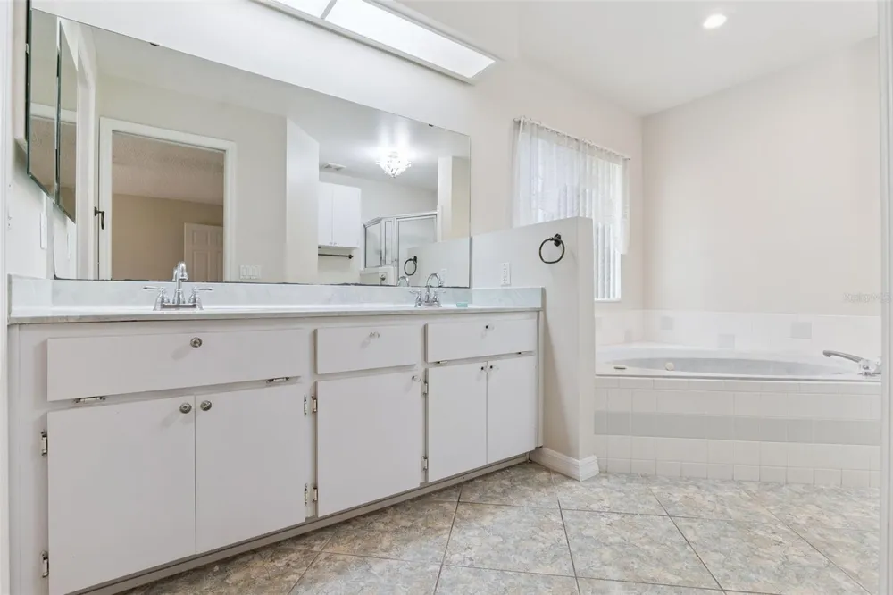 26744 RACQUET CIRCLE Leesburg, FL 34748