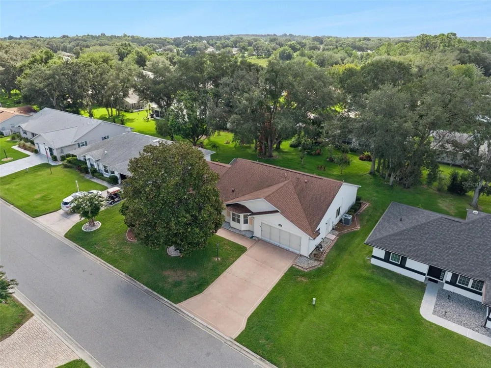 26744 RACQUET CIRCLE Leesburg, FL 34748