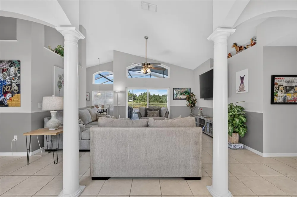 213 SPANISH MOSS ROAD Davenport, FL 33837