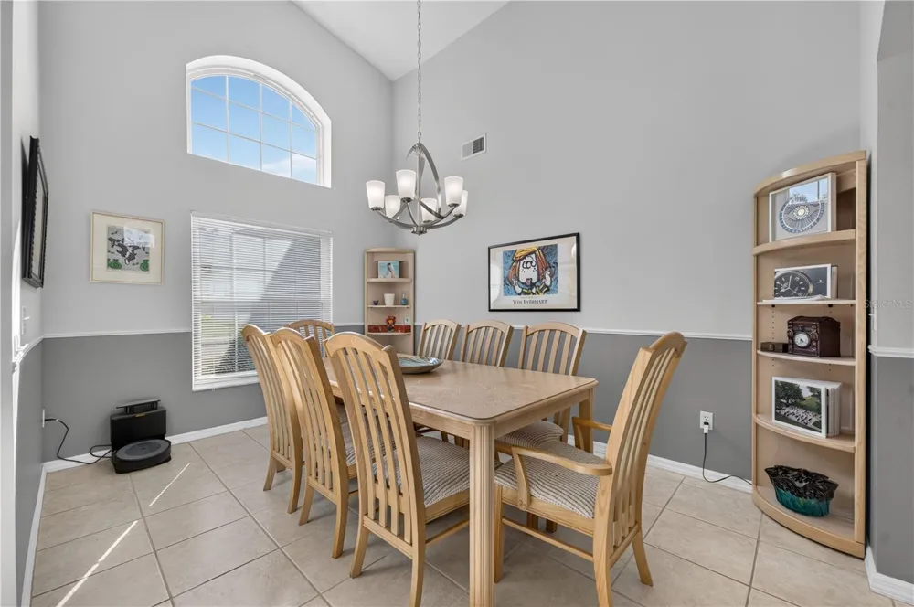 213 SPANISH MOSS ROAD Davenport, FL 33837