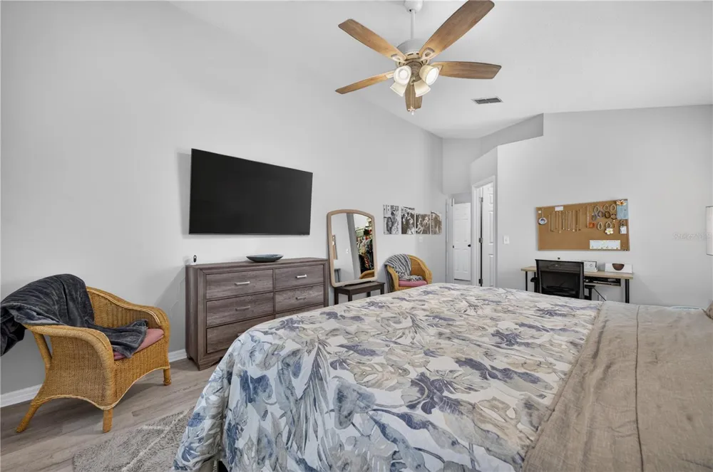 213 SPANISH MOSS ROAD Davenport, FL 33837