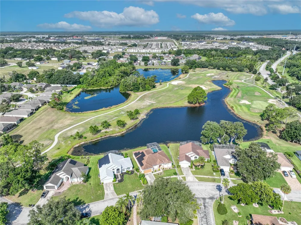 213 SPANISH MOSS ROAD Davenport, FL 33837