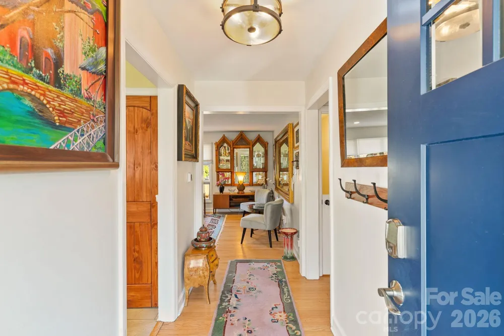 2 Bevlyn Drive Asheville, NC 28803