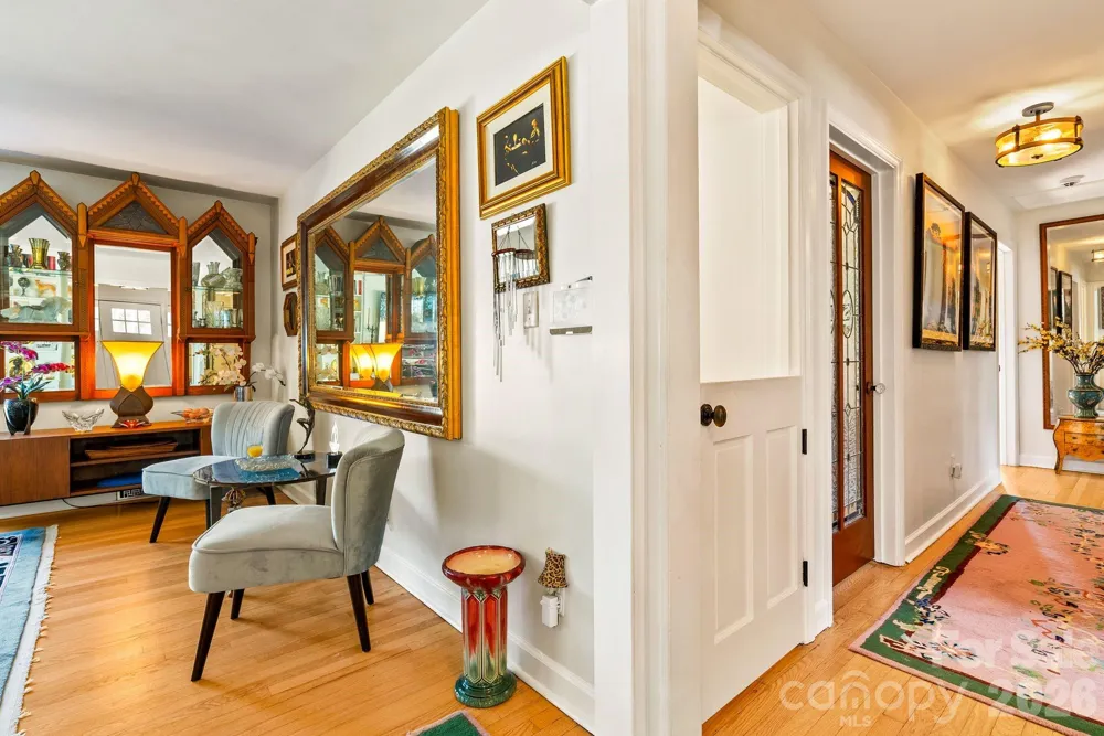 2 Bevlyn Drive Asheville, NC 28803