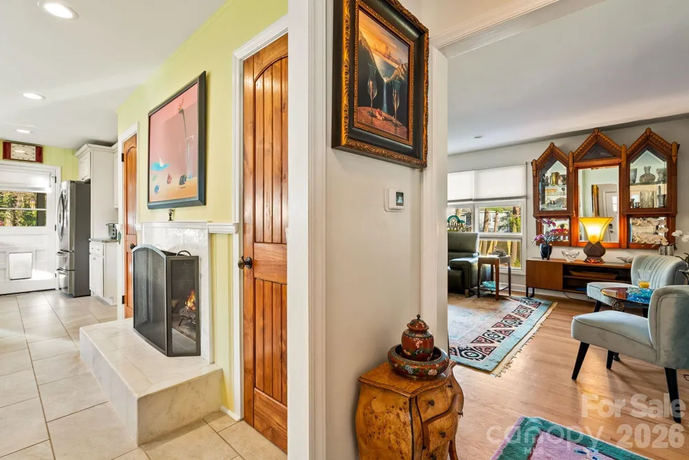 2 Bevlyn Drive Asheville, NC 28803