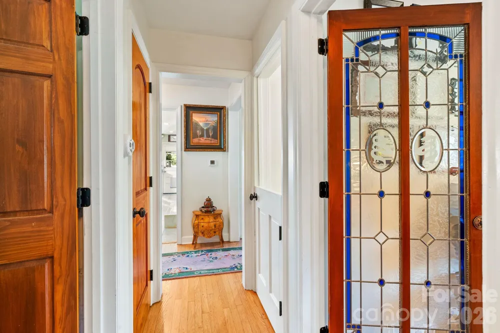2 Bevlyn Drive Asheville, NC 28803