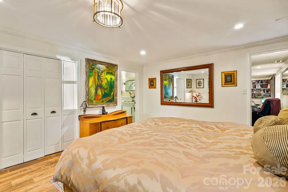 2 Bevlyn Drive Asheville, NC 28803