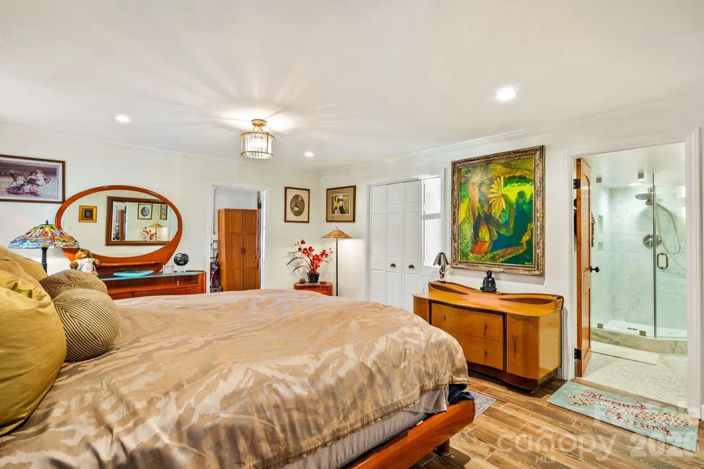2 Bevlyn Drive Asheville, NC 28803