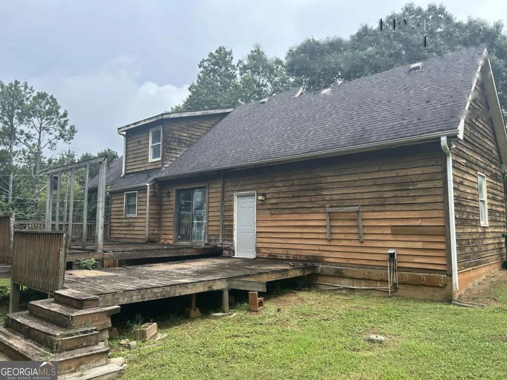 667 King RD Stone Mountain, GA 30088
