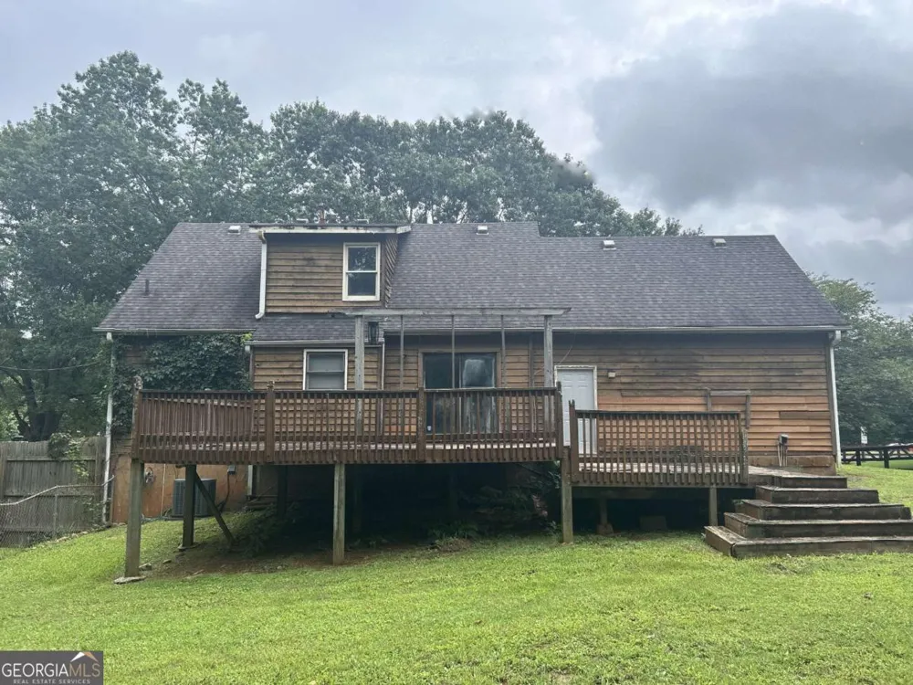 667 King RD Stone Mountain, GA 30088