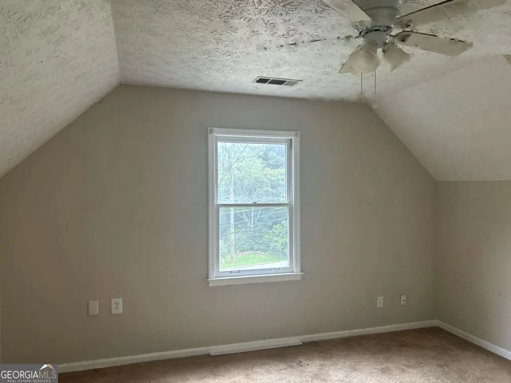 667 King RD Stone Mountain, GA 30088