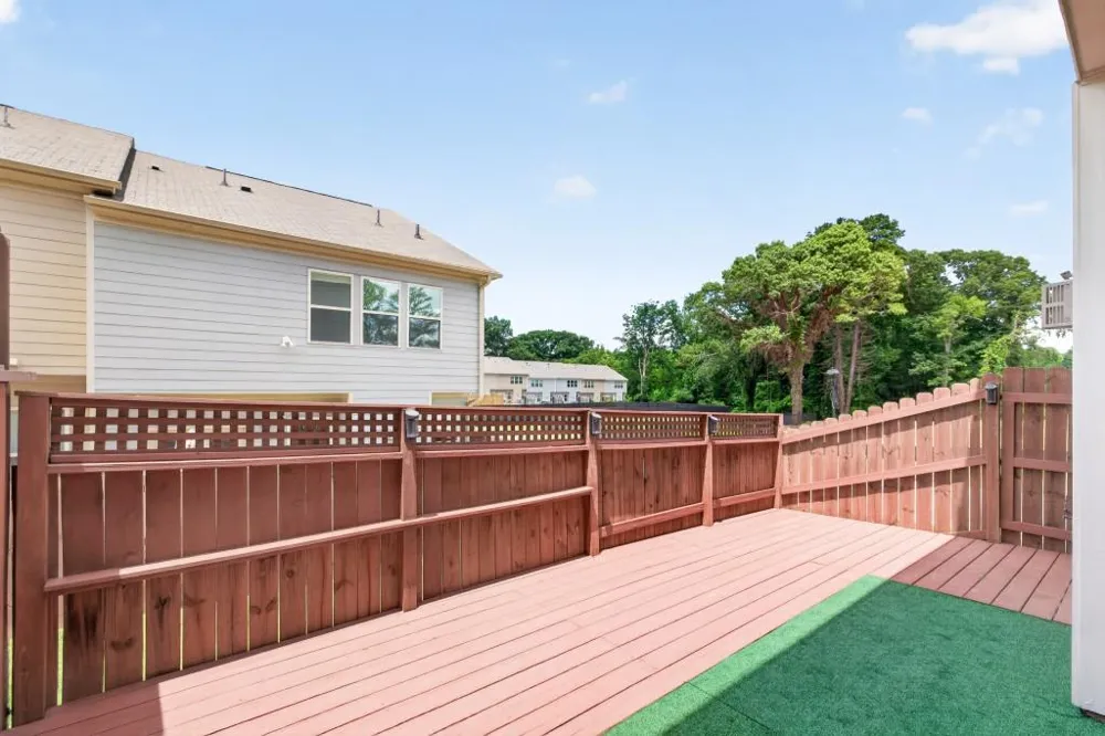 1192 Lanier Willow Path Buford, GA 30518